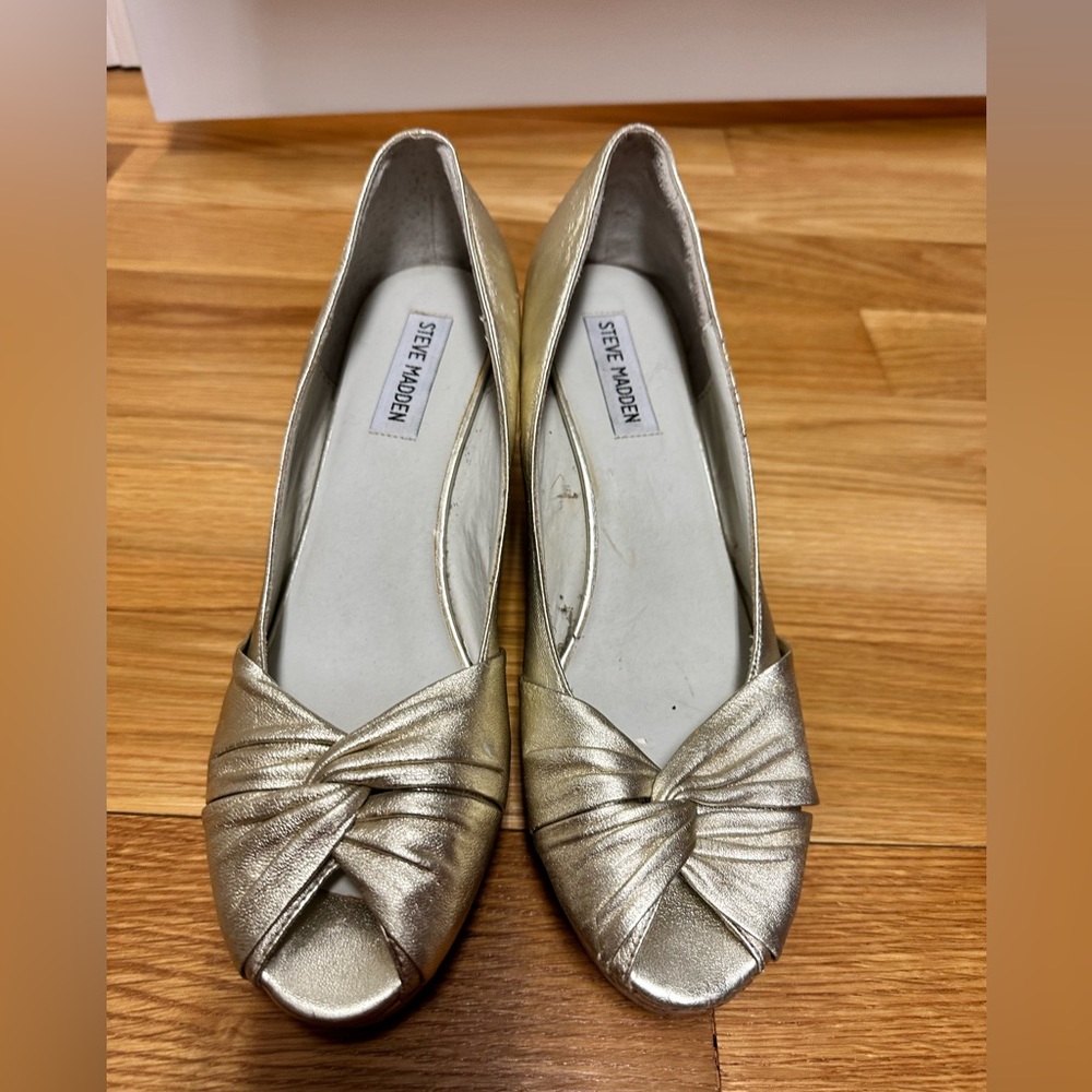 Steve Madden gold wedge women’s shoes